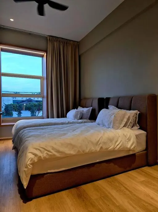 Apartment Luxury Suite 5R3B 11 Pax@ 90 Alma, Bukit Mertajam Ma­lay­sia
