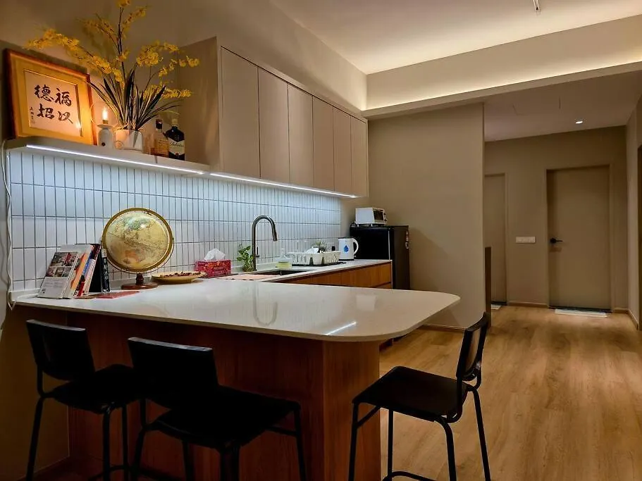 Luxury Suite 5R3B 11 Pax@ 90 Alma, Bukit Mertajam